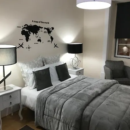 Miguel Torga Typical Apartament